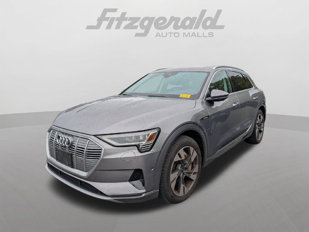 Used 2021 Audi e-tron Premium Plus w/ Premium Plus Package AWD/4WD image 3
