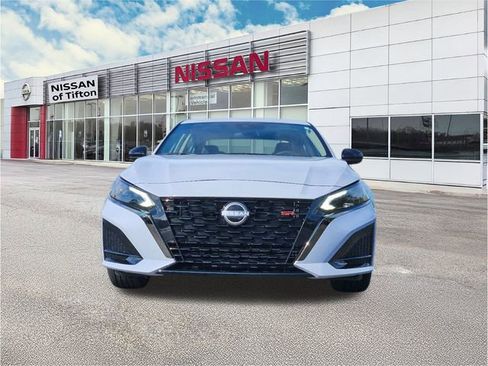New 2025 Nissan Altima 2.5 SR FWD image 2
