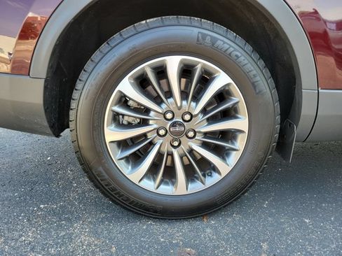 Used 2023 Lincoln Nautilus AWD w/ Premium Package image 32