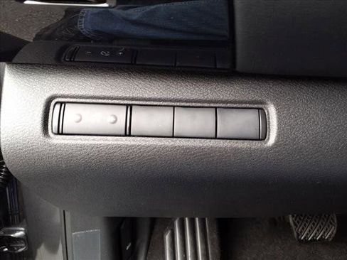 New 2025 Nissan Pathfinder S image 21