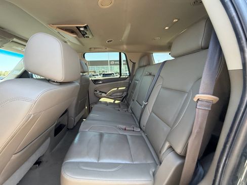 Used 2020 GMC Yukon SLT w/ Open Road Package RWD image 17