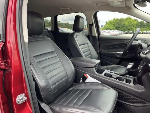Used 2019 Ford Escape Titanium FWD image 25