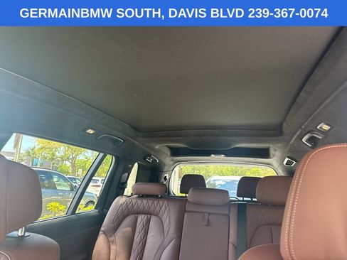 Used 2025 BMW X7 M60i AWD/4WD image 53