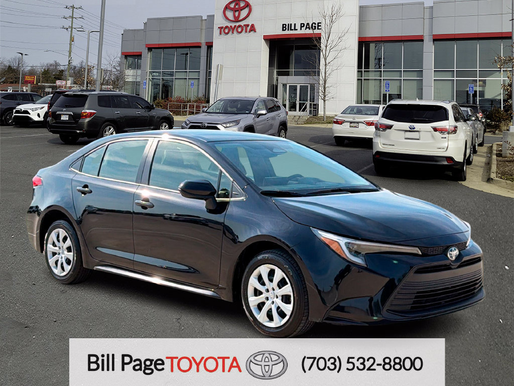 Used 2025 Toyota Corolla LE FWD image 1