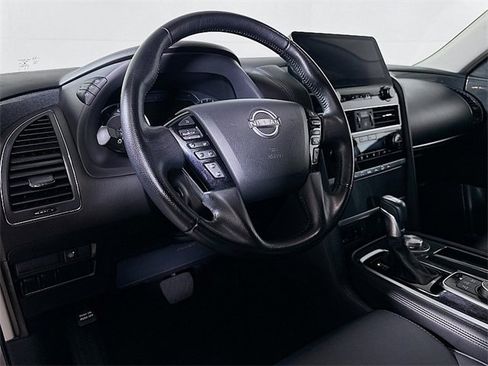 Used 2024 Nissan Armada SV image 13