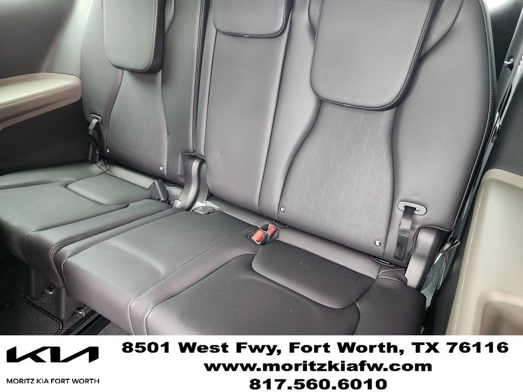 New 2026 Kia Carnival FWD image 20