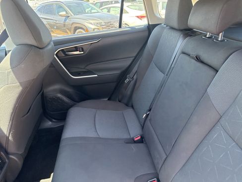 Used 2024 Toyota RAV4 XLE w/ Convenience Package FWD image 16