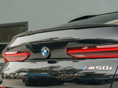 Used 2022 BMW X6 M50i w/ Premium Package image 42