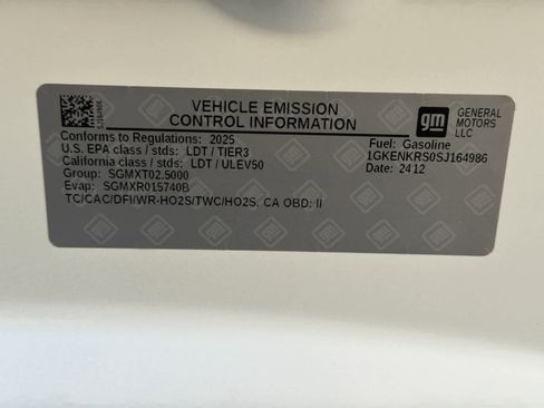 Used 2025 GMC Acadia Elevation image 15