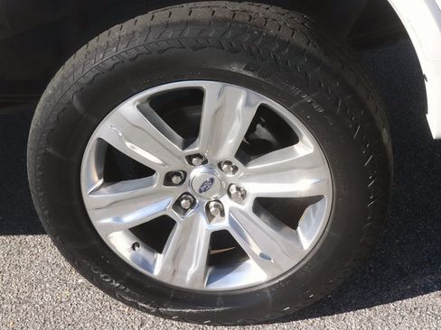 Used 2020 Ford F150 Platinum w/ Equipment Group 701A Luxury image 11