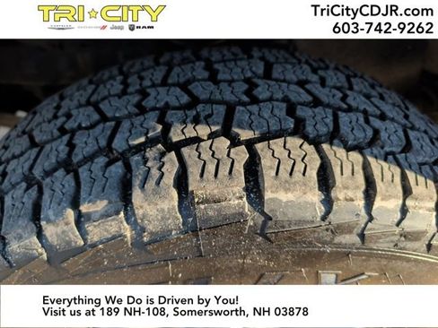 Used 2018 Toyota Tacoma SR5 image 32