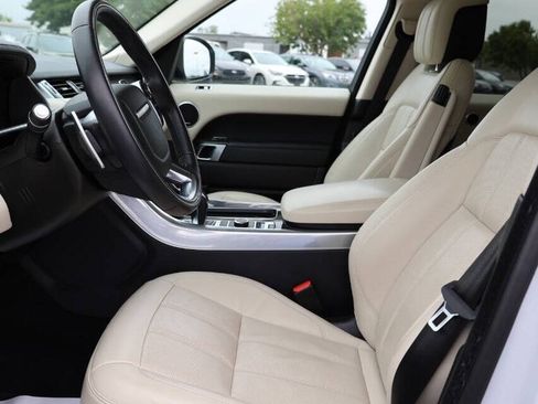 Used 2019 Land Rover Range Rover Sport Supercharged AWD/4WD image 12