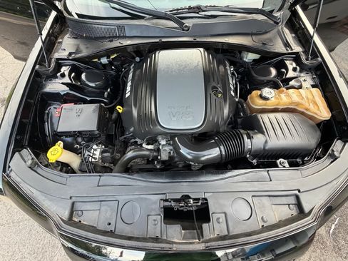 Used 2014 Chrysler 300 C RWD image 48
