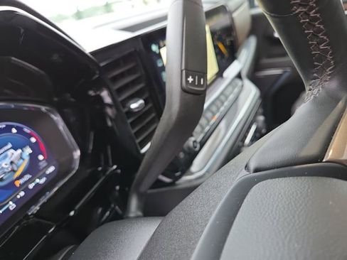 Used 2024 Chevrolet Silverado 3500 High Country w/ High Country Premium Package image 28