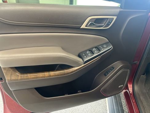 Used 2019 GMC Yukon Denali w/ Denali Ultimate Package image 16