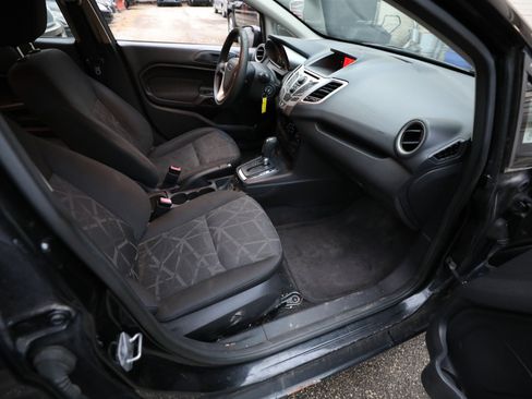 Used 2011 Ford Fiesta SE w/ 203A Rapid Spec Order Code image 10