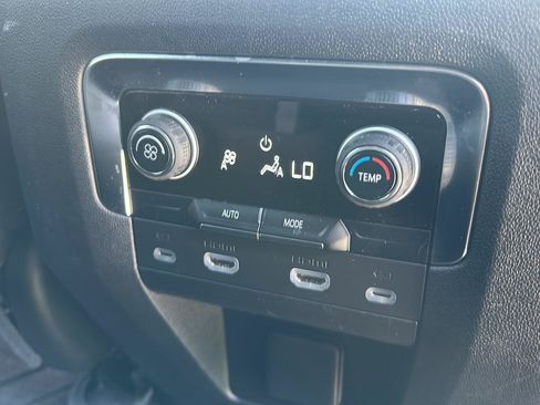 Used 2024 Chevrolet Tahoe LT AWD/4WD image 15