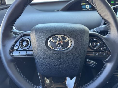 Used 2021 Toyota Prius Prime XLE image 30