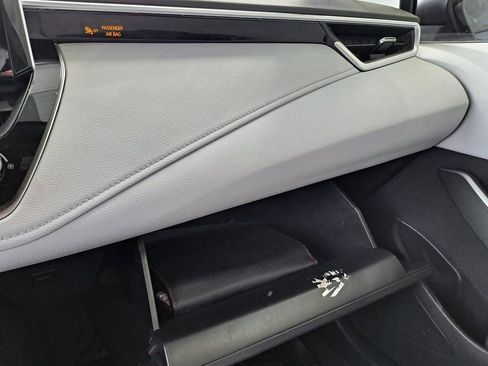 Used 2021 Toyota Corolla SE w/ Carpet Mat Package (TMS) image 19