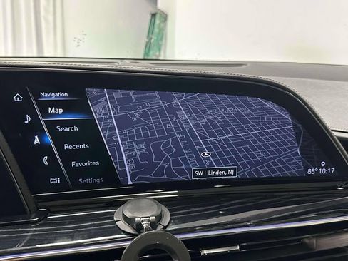 Used 2022 Cadillac Escalade ESV Sport AWD/4WD image 40