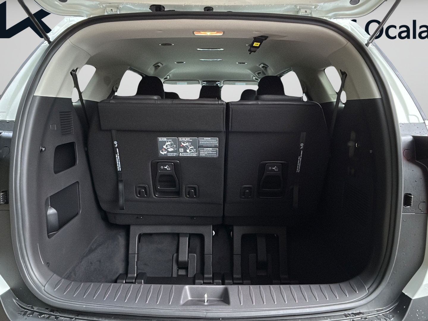 New 2027 Kia Carnival FWD image 13