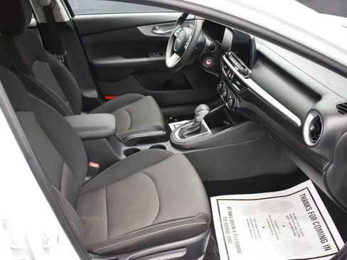 Used 2023 Kia Forte LXS FWD image 16