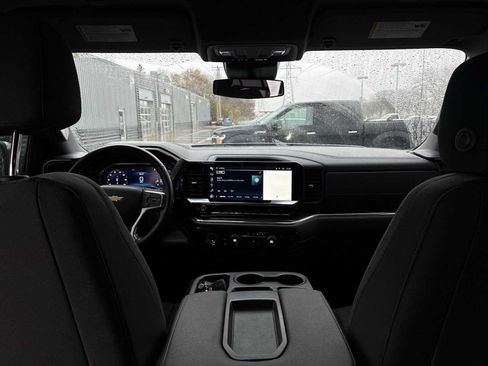 Used 2024 Chevrolet Silverado 1500 LT image 20