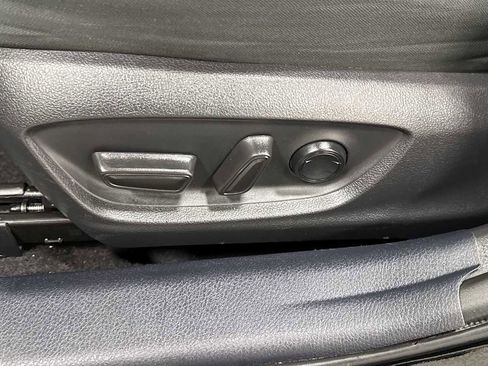 Certified 2020 Toyota Camry LE image 14