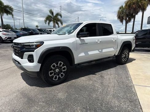 Used 2024 Chevrolet Colorado Z71 w/ Z71 Convenience Package 2 AWD/4WD image 4