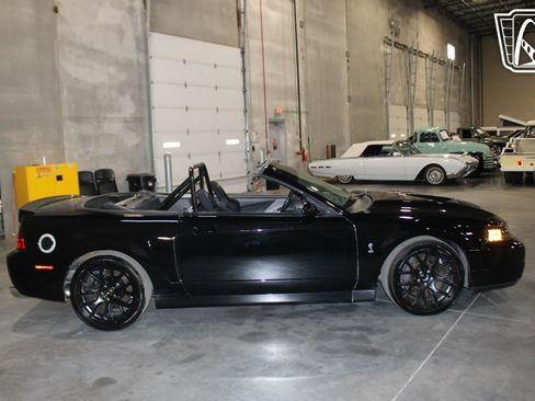 Used 2003 Ford Mustang Cobra image 7
