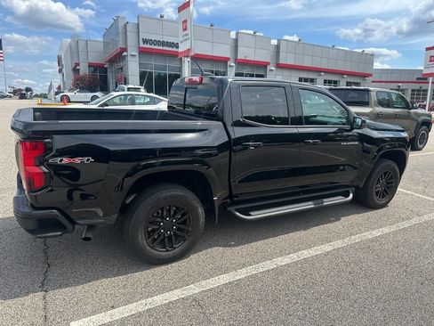 Used 2024 Chevrolet Colorado LT w/ LT Convenience Package AWD/4WD image 7