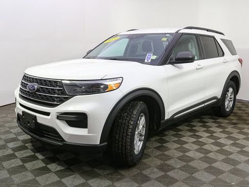 Used 2022 Ford Explorer XLT image 5