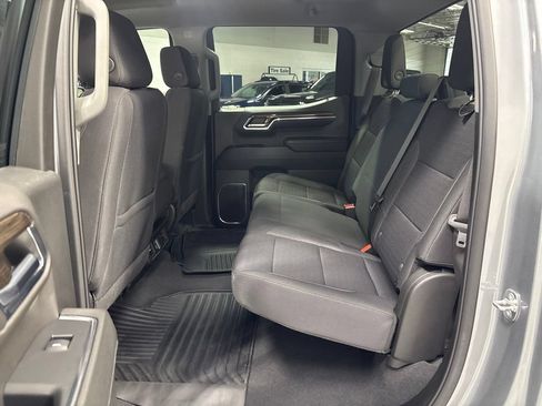 Used 2024 Chevrolet Silverado 1500 LT AWD/4WD image 32