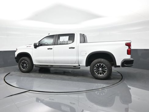 Used 2025 Chevrolet Silverado 1500 ZR2 w/ Technology Package AWD/4WD image 9
