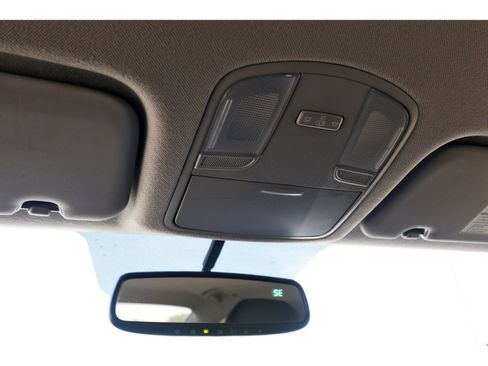 Used 2018 Hyundai Elantra SEL FWD image 24