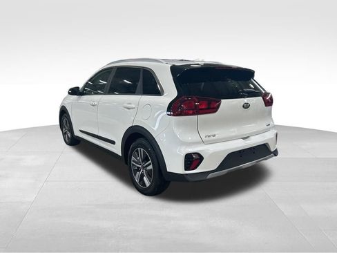 Certified 2021 Kia Niro LXS image 3