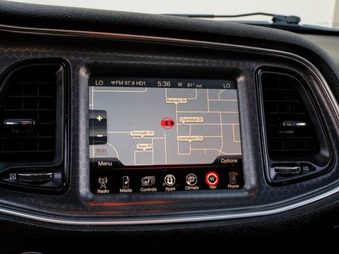 Used 2016 Dodge Challenger R/T Scat Pack w/ Leather Interior Group image 29