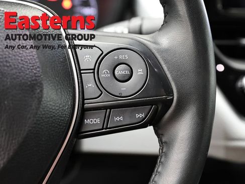 Used 2025 Toyota Corolla SE FWD image 15