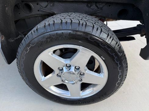 Used 2015 GMC Sierra 2500 Denali w/ Duramax Plus Package image 11