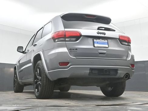 Used 2019 Jeep Grand Cherokee Altitude AWD/4WD image 44