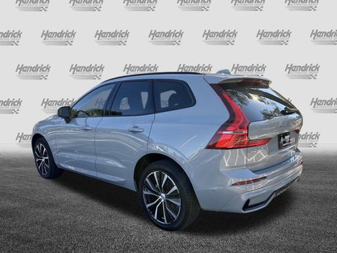 Certified 2025 Volvo XC60 B5 Plus image 8
