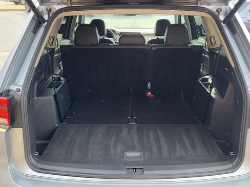 Used 2024 Volkswagen Atlas SE image 4