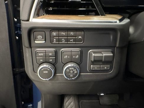 New 2026 Chevrolet Tahoe High Country w/ Sun And Tow Package AWD/4WD image 26