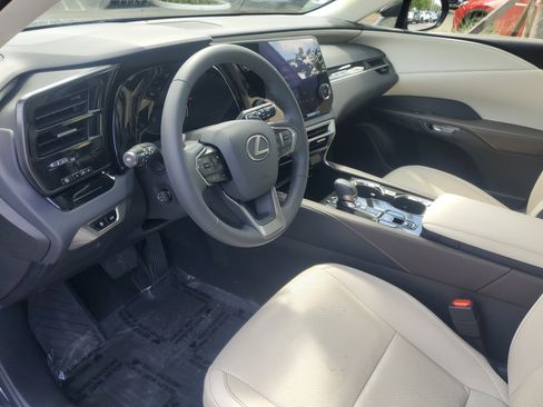 Used 2023 Lexus RX 350 FWD image 16