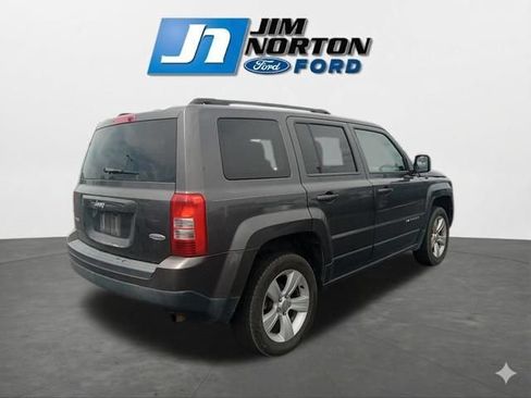Used 2014 Jeep Patriot Latitude w/ Sun/Sound Group AWD/4WD image 10