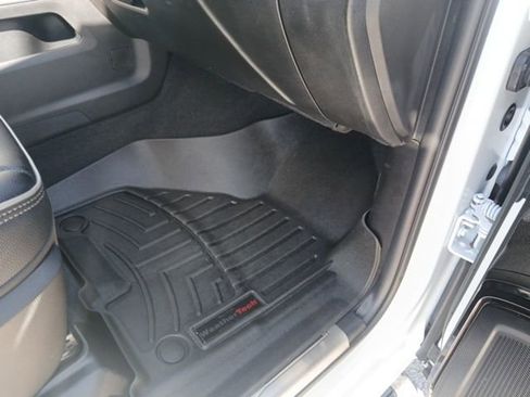 Used 2023 RAM 3500 Limited image 32