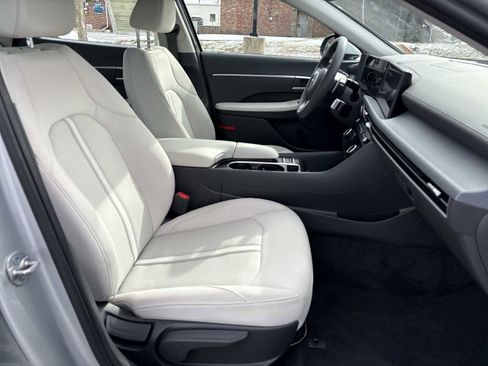 Used 2025 Hyundai Sonata SEL FWD image 26