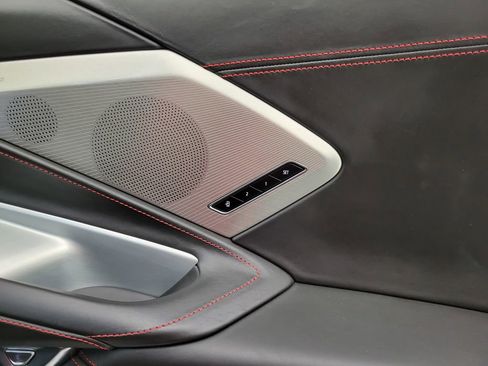 Used 2022 Chevrolet Corvette Stingray Premium Conv w/ Z51 Performance Package RWD image 18