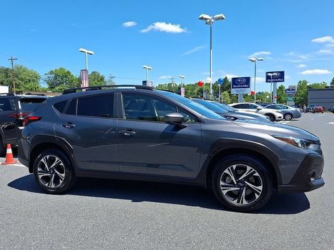Used 2024 Subaru Crosstrek 2.0i Premium w/ Crosstrek Mirror Package AWD/4WD image 9