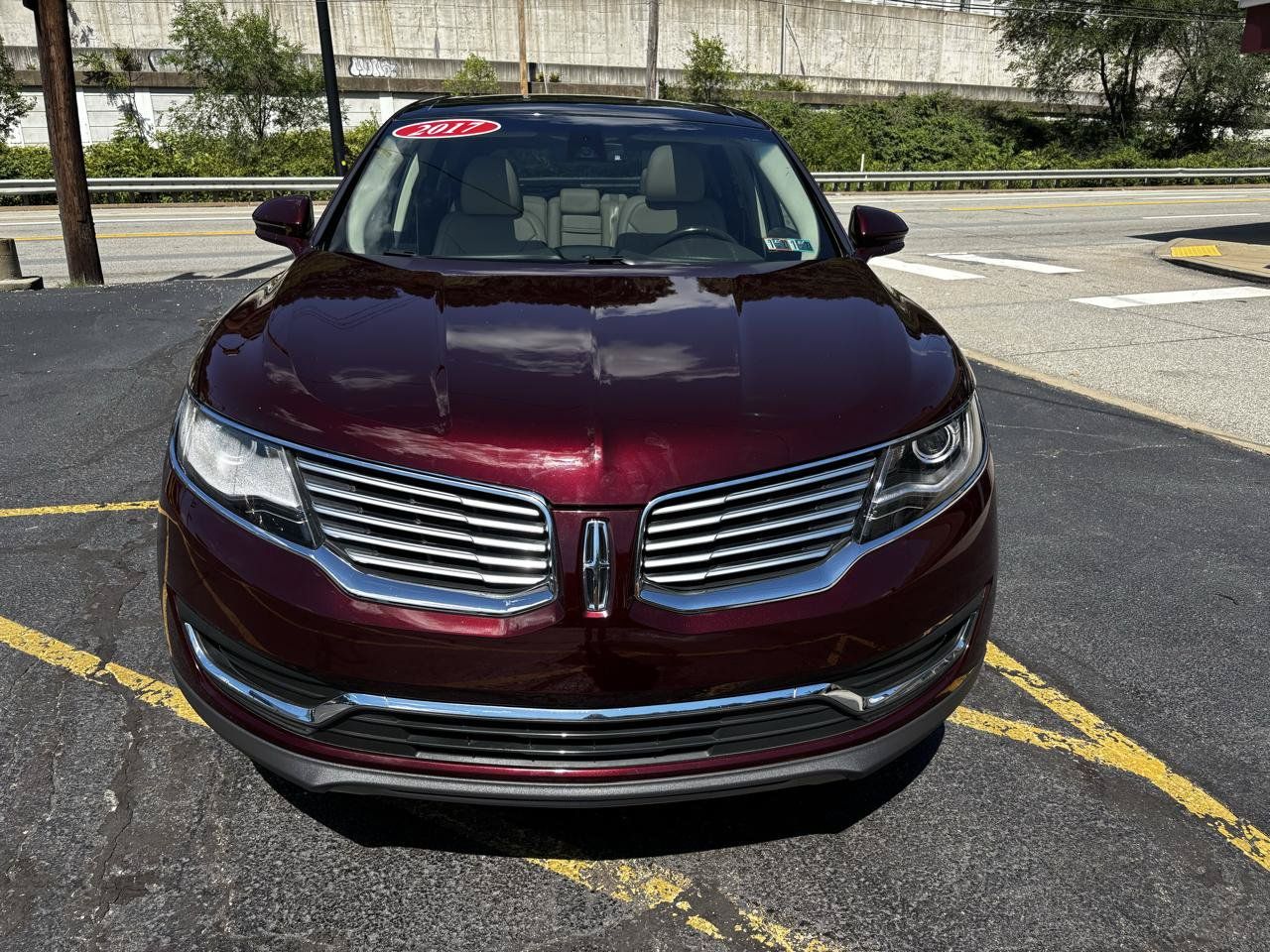 Used 2017 Lincoln MKX Reserve w/ Lincoln MKX Climate Package AWD/4WD image 2
